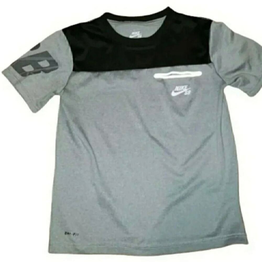 Nike SB Boy’s MD Dri-Fit Athletic T-shirt